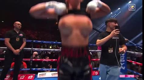 daniella hemsley flash incensored|Boxing: Daniella Hemsley flashes crowd after Kingpyn Boxing